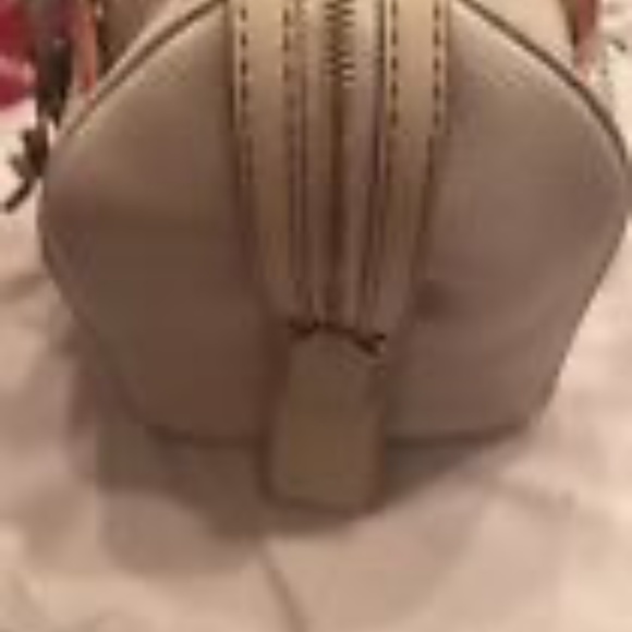 EUC Coach 1941 Rogue Satchel Pebble Leather Chalk/Brass - Picture 16 of 16